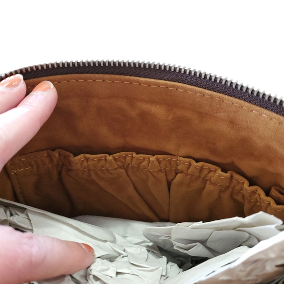 Patricia Nash Tooled Turquoise Cassini Wristlet - Picture 3 of 14